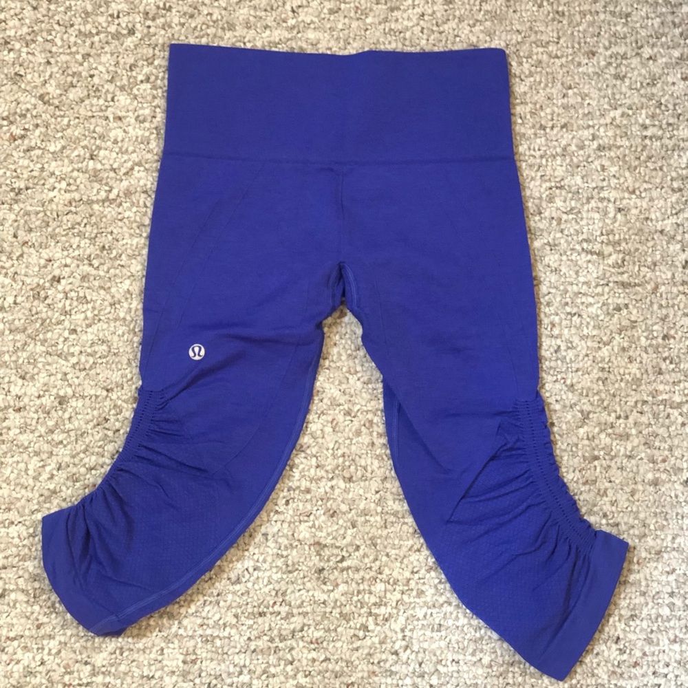 Lululemon In The Flow Crop - Picture 8 of 9